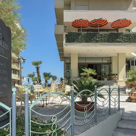 Hotel Napoleon Cattolica