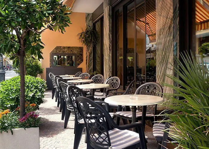 Hotel Napoleon Cattolica